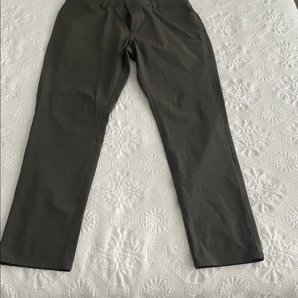 Vuori Men's Dark Green Chinos